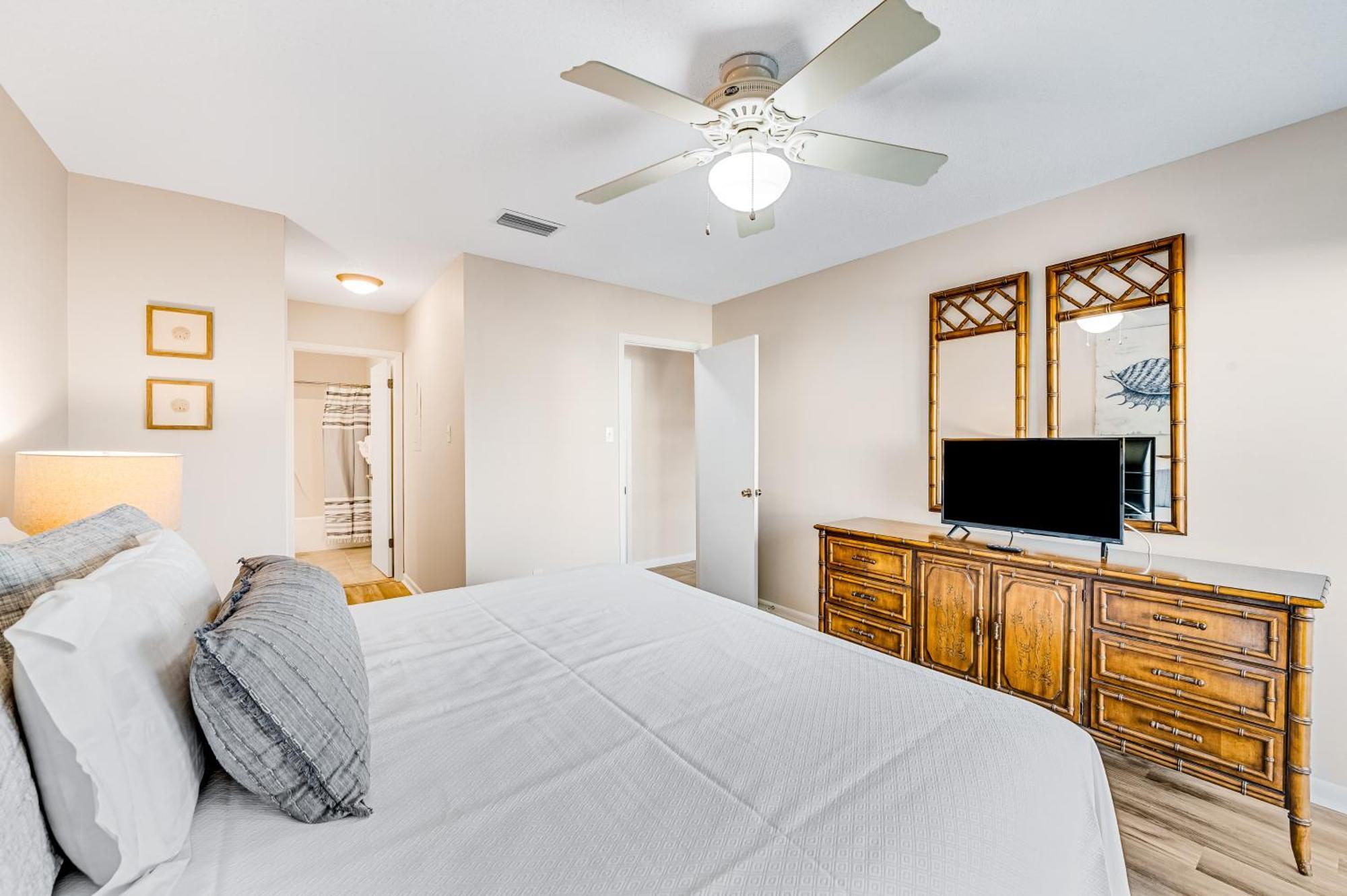 Cotton Bayou 4H Apartment Orange Beach Room photo